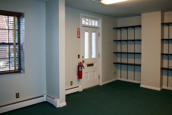 Private office suite: 118 Middle St, Manchester, NH 03101